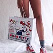 Hello Kitty x Alejandra Quesada . Projekt z dziedziny Projektowanie mod, Projektowanie obuwia, Druk tekst, ln i Farbowanie tkanin użytkownika Alejandra Quesada - 28.09.2024