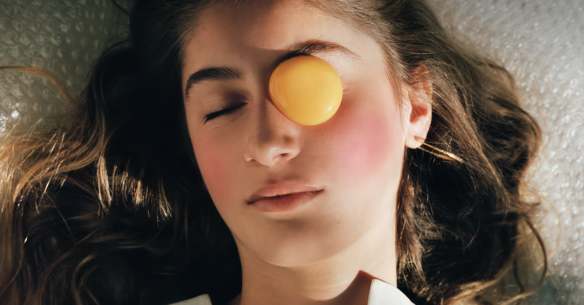Digital Retouching for Analog Fashion Photography - Domestika