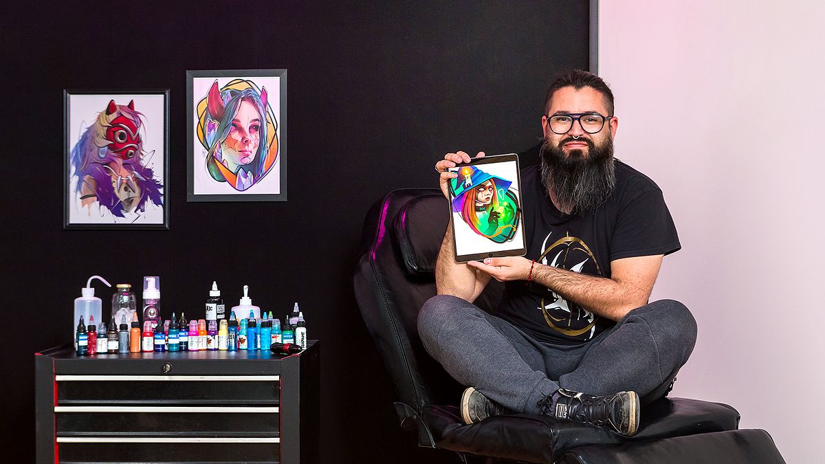 Tatuaggio artistico full color