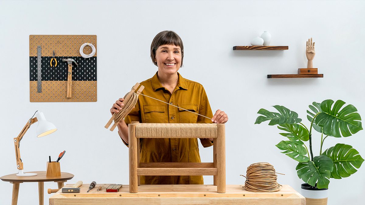 Design de móveis: introdução à tecelagem com corda de papel