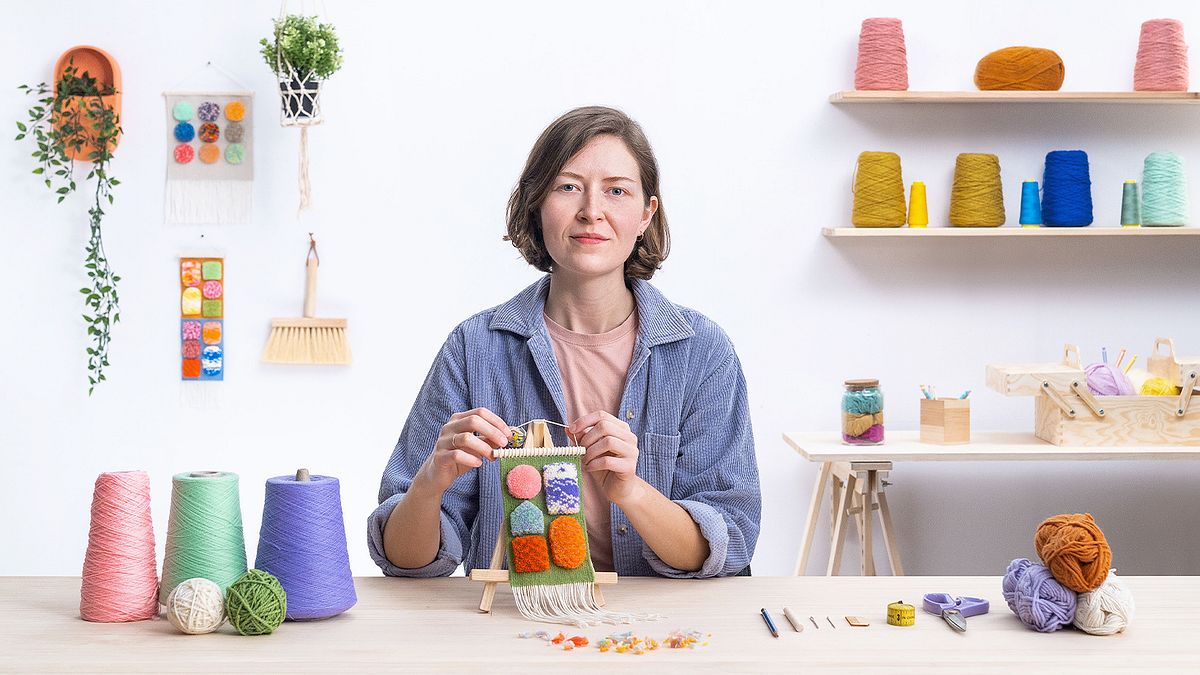 Weben in 3D: Designe Wandbehänge mit Textur und Fransen