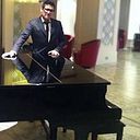 Victor Composer