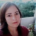 Cristina Flores