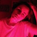 victoria_holl