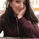 María Gavilanes Balladares