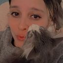 イザベル モゴロン