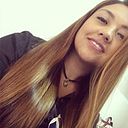 Shirley León