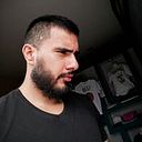 José Andrés Flores