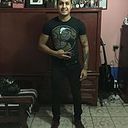 Alex Calderon