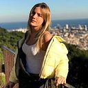 Lola Kelly