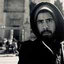 Roberto Armando R V
