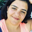 Maria de la Paz Arcos