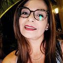Leslie Troche