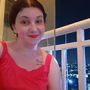 Célia Almeida
