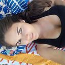 Thais Castro