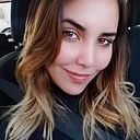 Karina Bueno