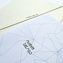 nueve letras. Un progetto di Br, ing, Br, identit, Graphic design e Tipografia di Lola Muñoz - 19.06.2013