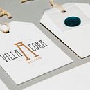 NUEVA IDENTIDAD CORPORATIVA VILLA CORA BOUTIQUE. Br, ing & Identit project by Javier Patiño - 10.13.2014