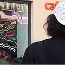 Pintando escaparates, Granada. Un projet de Beaux Arts , et Cinéma, vidéo et télévision de Tetera y Kiwi - 18.01.2015