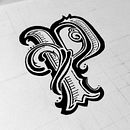 Iniciales tipográficas | J & P. Een project van Craft, Kalligrafie,  Ontwerp, Grafisch ontwerp, Schrijven, Traditionele illustratie, T y pografie van Noemí Luque - 25.03.2015