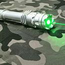 Cómo mantener el puntero láser de trabajo?. Un progetto di Design di accessori di visslight - 17.09.2016