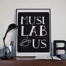 Logo para MusíLabUs. Un proyecto de Br, ing e Identidad y Diseño gráfico de Susana Abad - 09.09.2015