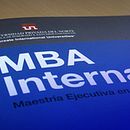 Brochure Corporativo - MBA INTERNACIONAL EPEC / PERÚ. Un proyecto de Br, ing e Identidad, Diseño editorial y Diseño gráfico de JEAN PIERRE BUSTAMANTE TRELLES - 26.09.2012