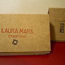 Laura Mars Creations. Identidad visual handmade. Un proyecto de Bellas Artes, Diseño, Diseño gráfico y Papercraft de Laura Mars - 02.06.2016