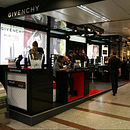 Givenchy. Een project van Interactief ontwerp van Cristina Lobo - 07.09.2016