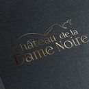 Chateau de la Dame Noire - Proyecto identidad corporativa. Un proyecto de Diseño gráfico de Laura Fernández - 06.10.2016