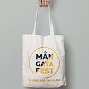 MANGATAFEST. Proyecto final de máster. Es un festival multidisciplinar que pretende generar un ambiente de sensaciones y experiencias que envuelvan al público a través del arte y la música electrónica. . Un proyecto de Diseño gráfico de María SG - 16.10.2016