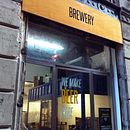 Hand Lettering - Caravelle Brewery, Barcelona. Un progetto di Design, Interior design, Design dell’informazione, Graphic design, Illustrazione tradizionale, Infografica e Tipografia di Francesca Danesi - 14.11.2016