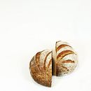 RYE- LIZATION - WHOLE G BREADS. Un proyecto de Dirección de arte, Diseño y Fotografía de Alessandra Corazzini - 23.01.2017