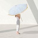 OMBA Urban Beach Parasols. Un proyecto de Br, ing e Identidad y Dirección de arte de María García - 02.03.2017