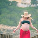 Maternidad: Anis embarazada de Germán. Photograph project by Manuel Martínez - 03.10.2017
