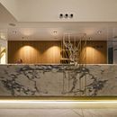 Vericat Implantología. Un progetto di Architettura d'interni, Lighting design, Interior design e Design e creazione di mobili di vitale - 14.03.2017