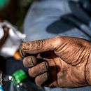 manos . Fotografie de Anastasia Taro - 03.17.2015