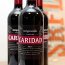 Proyecto de packaging: Vino Caridad. Traditional illustration, and Packaging project by David Fernandez Rementeria - 02.02.2018
