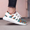 Rediseño Adidas. Un progetto di Design di scarpe di Elena Lastra Peñalver - 01.11.2016