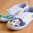 Zapatillas Personalizadas por encargo. Un projet de Conception de chaussures et Illustration traditionnelle de Guiomar del Río Lanchas - 21.09.2017