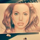 Angelina Jolie en colores. Un proyecto de Diseño de personajes e Ilustración tradicional de Juan Jose Tibaldo - 17.12.2016