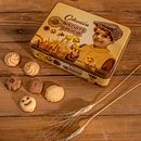 Packaging Biscuits Galicia. Br, ing e Identidade, Direção de arte, Design, Design de produtos, Design gráfico, Ilustração tradicional, e Packaging projeto de Cristina de Blas Dilla - 18.01.2018