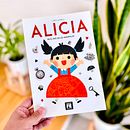 Alicia. Character Design, Editorial Design, and Traditional illustration project by Carlos Higuera - 12.27.2016