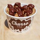 CONTENIDO PUBLICITARIO PARA CHURRO BIKE. Animação 2D, Design gráfico, e Fotografia do produto projeto de Valeria Marsiglia - 13.06.2018