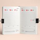 WEEKLY & DAILY PLANNER. Un projet de Direction artistique , et Conception éditoriale de Hector Martinez - 27.08.2017