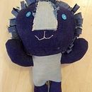 Mi Proyecto: reciclaje con Jeans. Leo el León. Een project van Speelgoedontwerp y 3D-karakterontwerp van Giuliana Gadea - 08.11.2018
