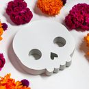 Calaverita: Día de Muertos. Art Direction, Traditional illustration, and Paper Craft project by Lía Nalé - 11.01.2018