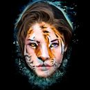 Half Human. Projekt z dziedziny  Sztuki piękne, Concept art, Kreat, wność,  R, sunek, Portret, Design, Ilustracja c i frowa użytkownika Alicia Salvatierra Corpas - 18.01.2019