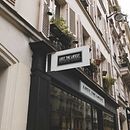 Lust The Latest. Un proyecto de Br, ing e Identidad, Diseño de logotipos y Diseño gráfico de Alicia Abat - 17.04.2019