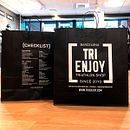 Branding Trienjoy Triathlon Shop. Un projet de Br, ing et identité , et Packaging de Laura Peris - 01.05.2017